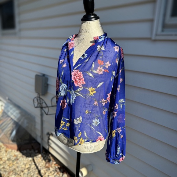 NWT Women’s Express Sheer Blouse - Picture 4 of 5